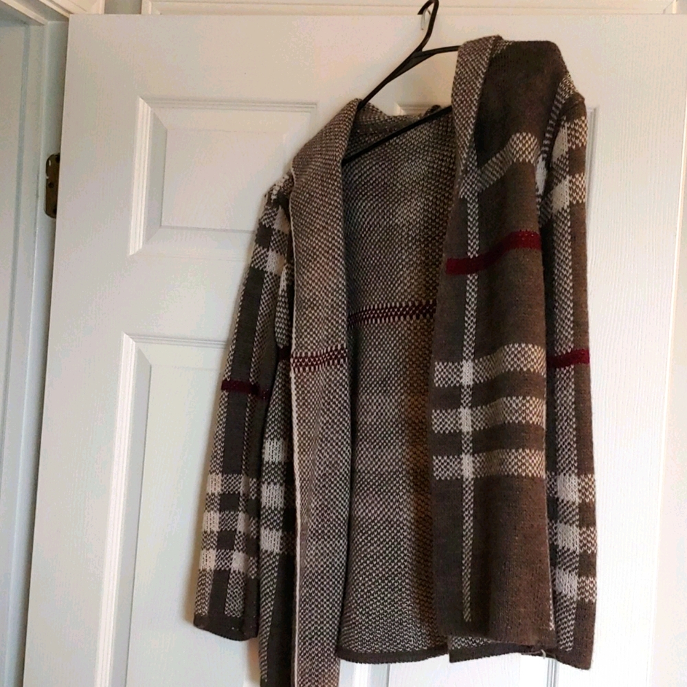 Cute plaid sweater with hood